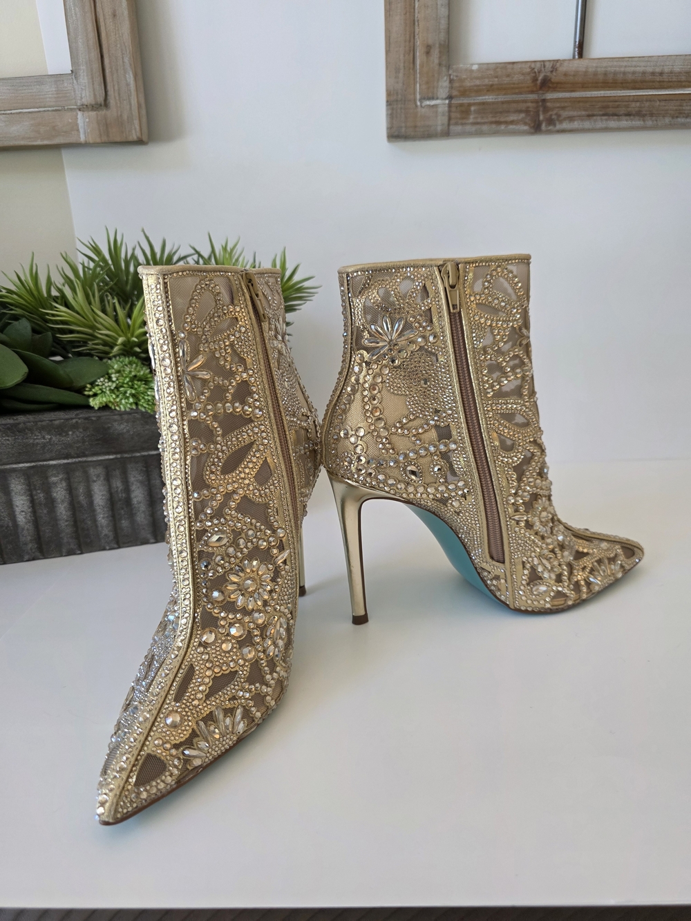 Blue By Betsey Johnson Bolt Gold Rhinestone Crystal Mesh Booties Size 8.5